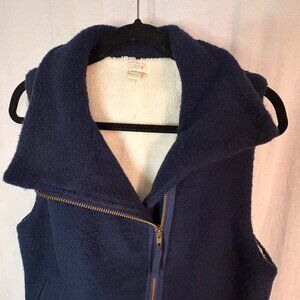 J.Crew Navy Sherpa-Lined Asymmetrical Zip Vest Size Small